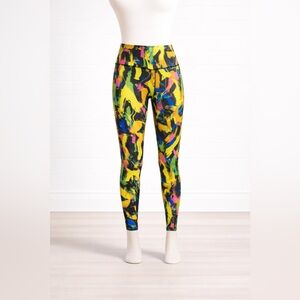 Lululemon - Wunder Train High Rise Tight 28” - Sz. 6 - Undertone Black Multi